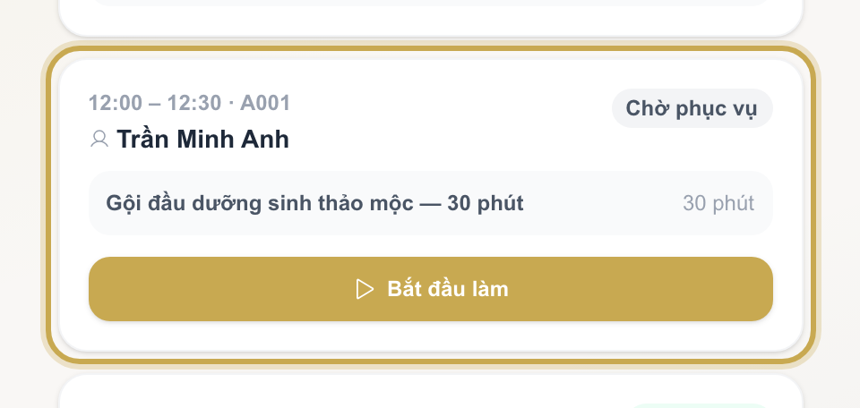 Màn hình của kỹ thuật viên với lịch hôm nay, nút Bắt đầu làm được khoanh vàng — sau khi bấm, nút này đổi thành Hoàn thành dịch vụ